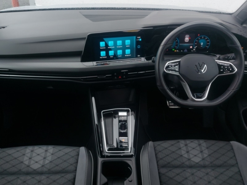 Used Volkswagen Golf 2023 for sale - 78125760: Photo 2