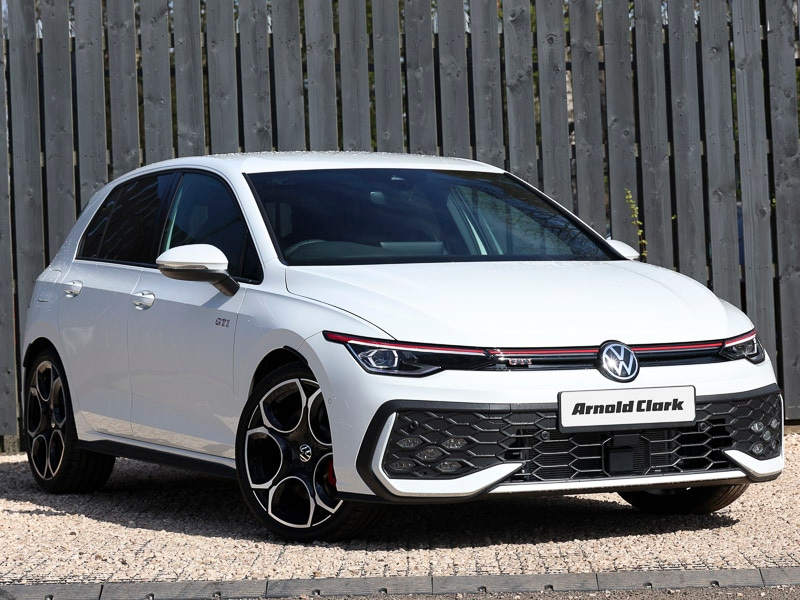 Used Volkswagen Golf 2025 for sale - 76726378: Photo 1