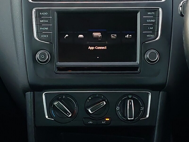 Used Volkswagen Polo 2017 for sale - 77209232: Photo 7