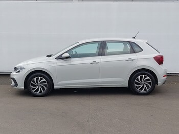Used Volkswagen Polo 2024 for sale - 76906718: Photo
