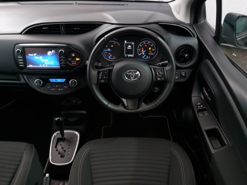 Used Toyota Yaris 2018 for sale - 76795292: Photo 11