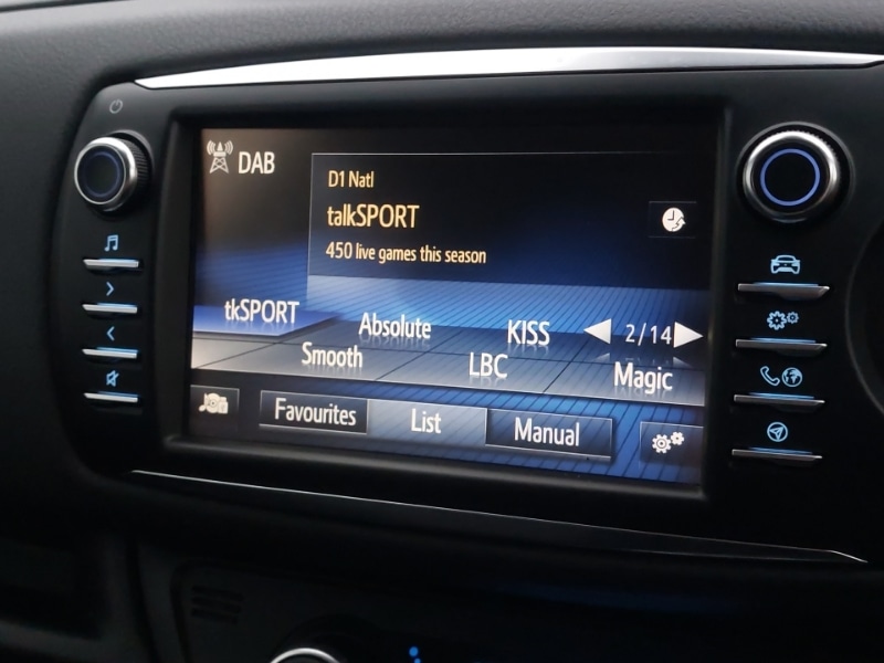 Used Toyota Yaris 2018 for sale - 76795292: Photo 18