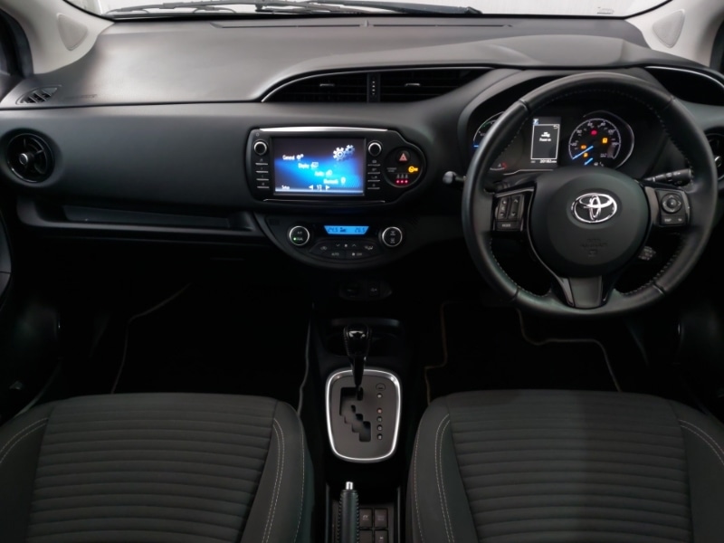 Used Toyota Yaris 2018 for sale - 76795292: Photo 2