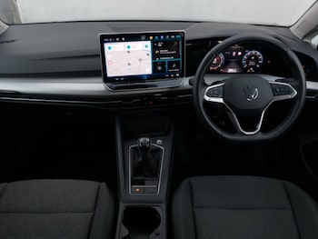 Used Volkswagen Golf 2024 for sale - 77352526: Photo