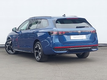 Used Volkswagen Passat 2024 for sale - 75413690: Photo