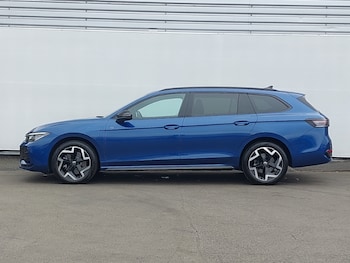 Used Volkswagen Passat 2024 for sale - 75413690: Photo