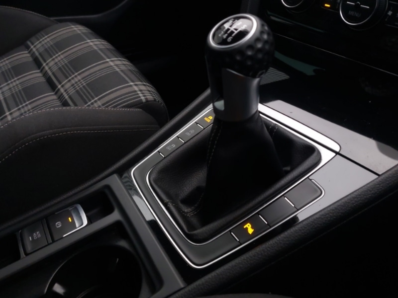 Used Volkswagen Golf 2018 for sale - 77343138: Photo 15