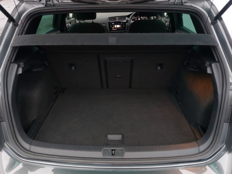 Used Volkswagen Golf 2018 for sale - 77343138: Photo 8