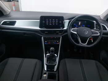 Used Volkswagen T-Roc 2022 for sale - 79144268: Photo