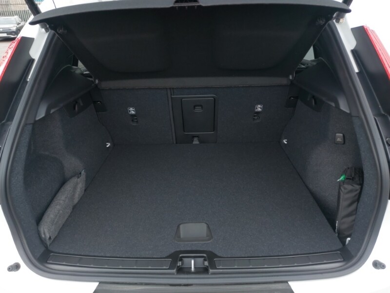 Used Volvo XC40 2025 for sale - 77548855: Photo 8