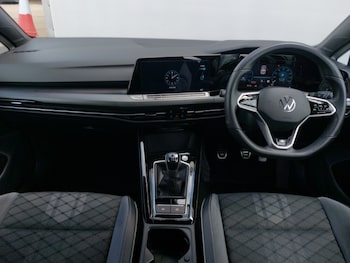 Used Volkswagen Golf 2023 for sale - 78952810: Photo