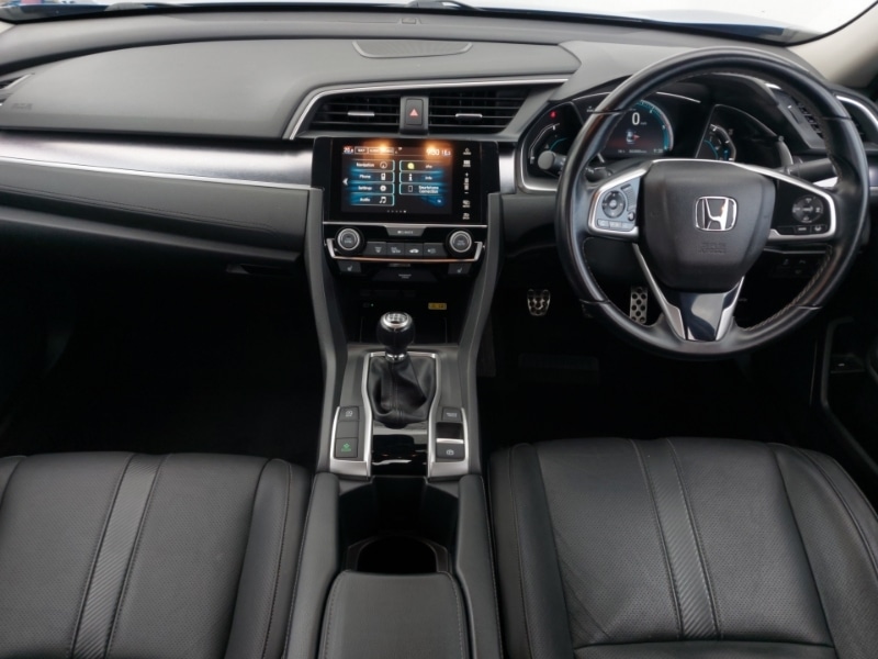 Used Honda Civic 2018 for sale - 76195238: Photo 2