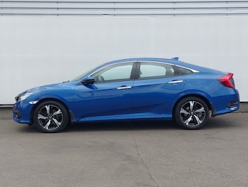 Used Honda Civic 2018 for sale - 76195238: Photo 4