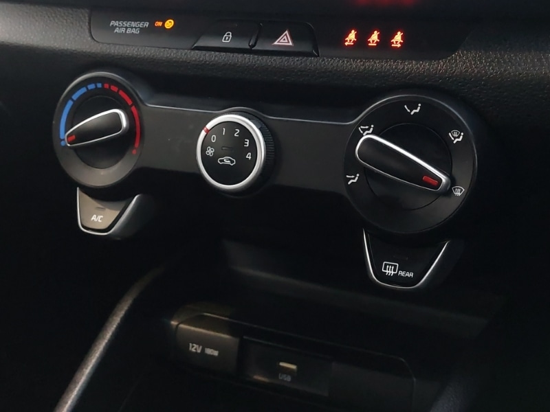 Used Kia Stonic 2022 for sale - 77251681: Photo 15