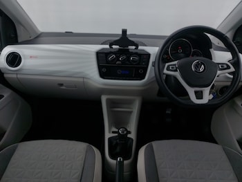 Used Volkswagen up! 2023 for sale - 79070010: Photo