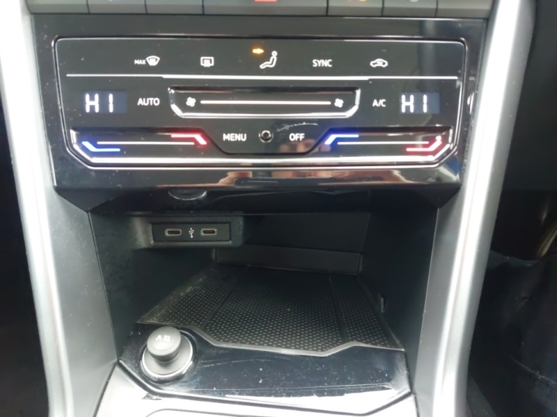 Used Volkswagen T-Roc 2022 for sale - 76177991: Photo 16
