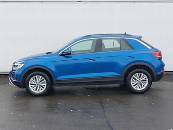 Used Volkswagen T-Roc 2022 for sale - 76177991: Photo
