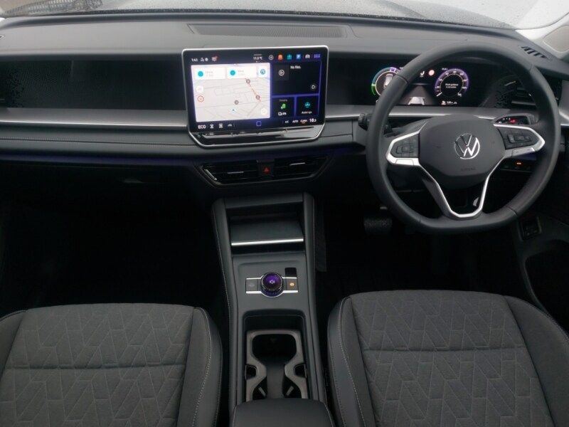Used Volkswagen Touran 2025 for sale - 77999578: Photo 2