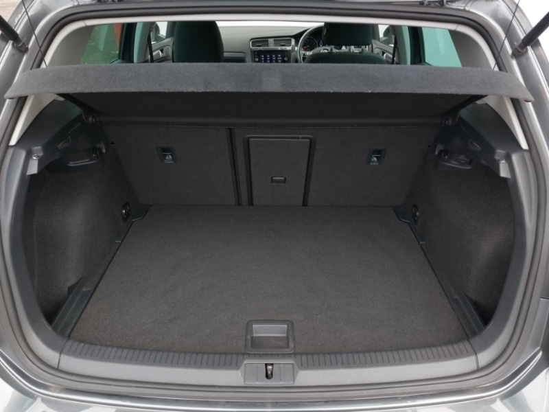 Used Volkswagen Golf 2020 for sale - 76325424: Photo 8