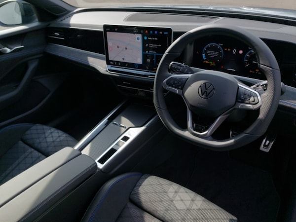 Used Volkswagen Passat 2025 for sale - 75152339: Photo 13