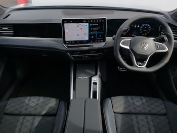 Used Volkswagen Passat 2025 for sale - 75152339: Photo