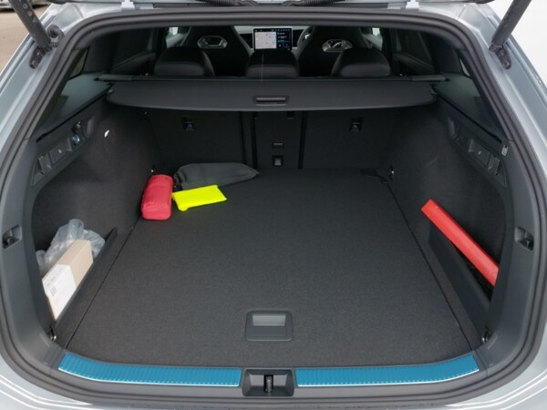 Used Volkswagen Passat 2025 for sale - 75152339: Photo 8