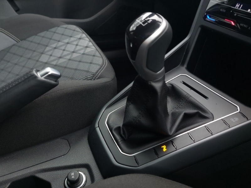 Used Volkswagen Polo 2024 for sale - 76450935: Photo 15