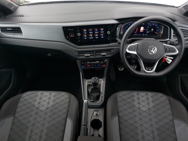 Used Volkswagen Polo 2024 for sale - 76450935: Photo 2