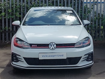 Used Volkswagen Golf 2019 for sale - 78837390: Photo