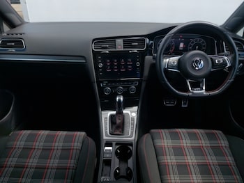 Used Volkswagen Golf 2019 for sale - 78837390: Photo