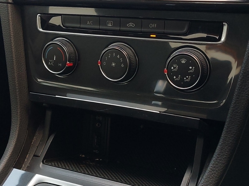 Used Volkswagen Golf 2018 for sale - 77197939: Photo 15