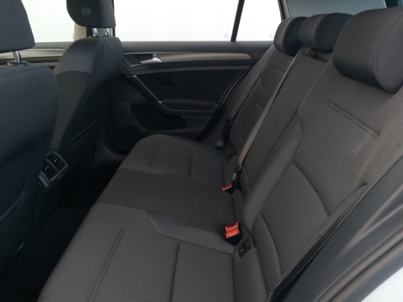 Used Volkswagen Golf 2018 for sale - 77197939: Photo 6