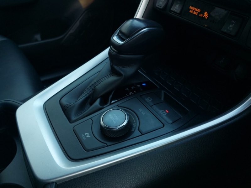 Used Toyota RAV4 2020 for sale - 76052322: Photo 15