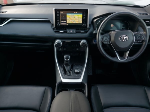 Used Toyota RAV4 2020 for sale - 76052322: Photo 2