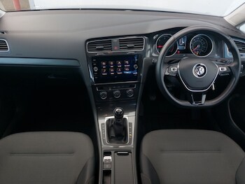 Used Volkswagen Golf 2019 for sale - 78178407: Photo