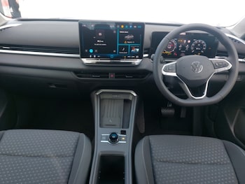 Used Volkswagen T-Roc 2026 for sale - 79332595: Photo