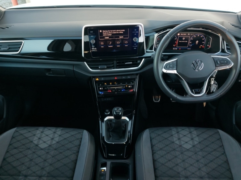 Used Volkswagen T-Roc 2023 for sale - 77105430: Photo 2