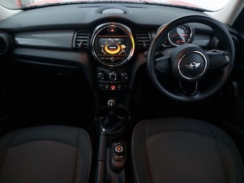 Used MINI Hatch 2017 for sale - 77299537: Photo