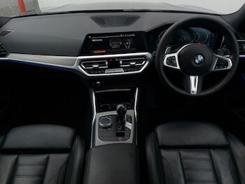 Used BMW 3 Series 2021 for sale - 76699774: Photo