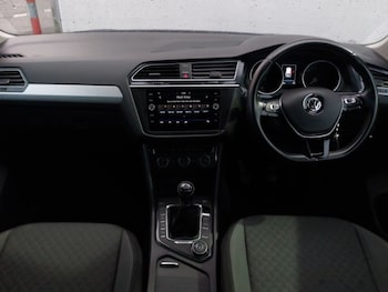 Used Volkswagen Tiguan 2018 for sale - 77008593: Photo