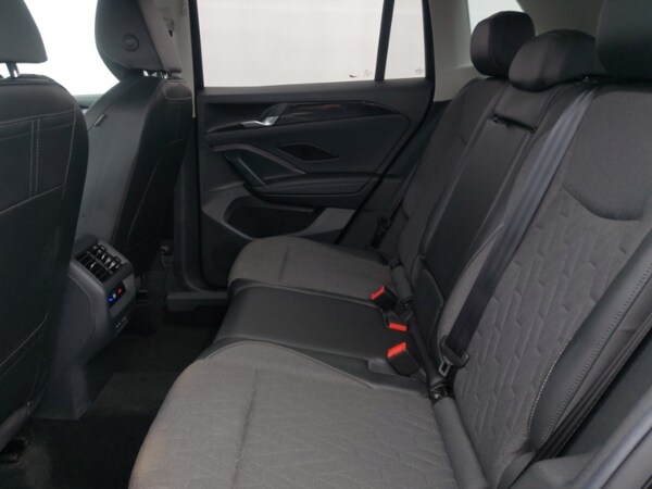 Used Volkswagen Tiguan 2024 for sale - 75629231: Photo 6