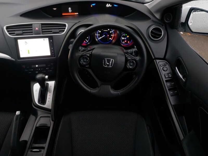 Used Honda Civic 2016 for sale - 76602329: Photo 11