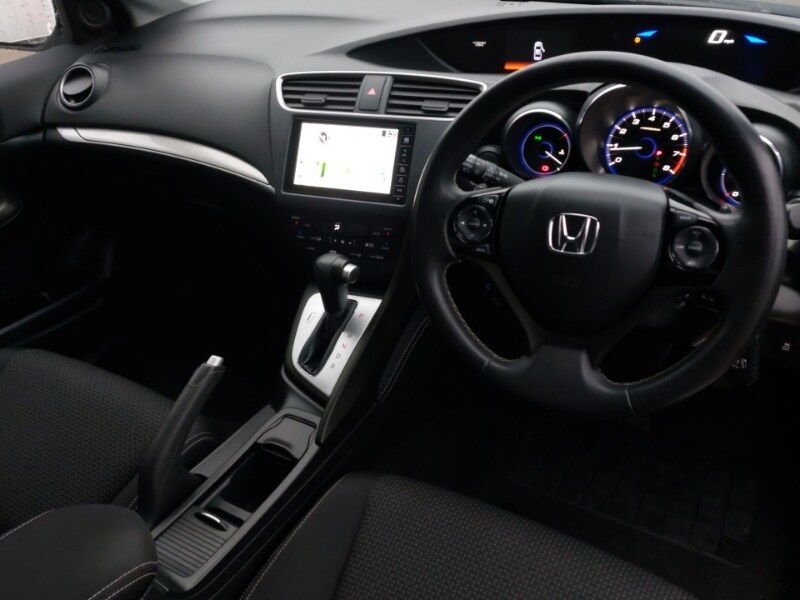Used Honda Civic 2016 for sale - 76602329: Photo 13