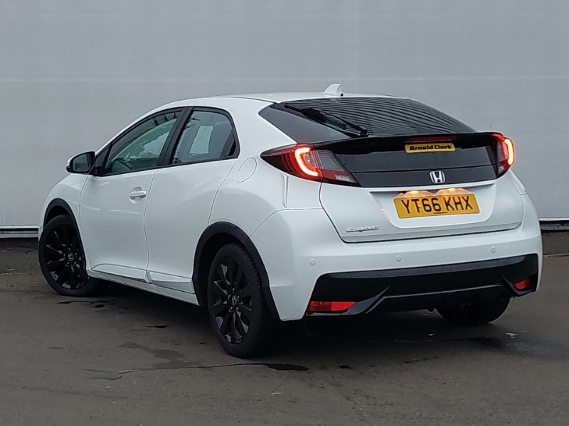 Used Honda Civic 2016 for sale - 76602329: Photo 3