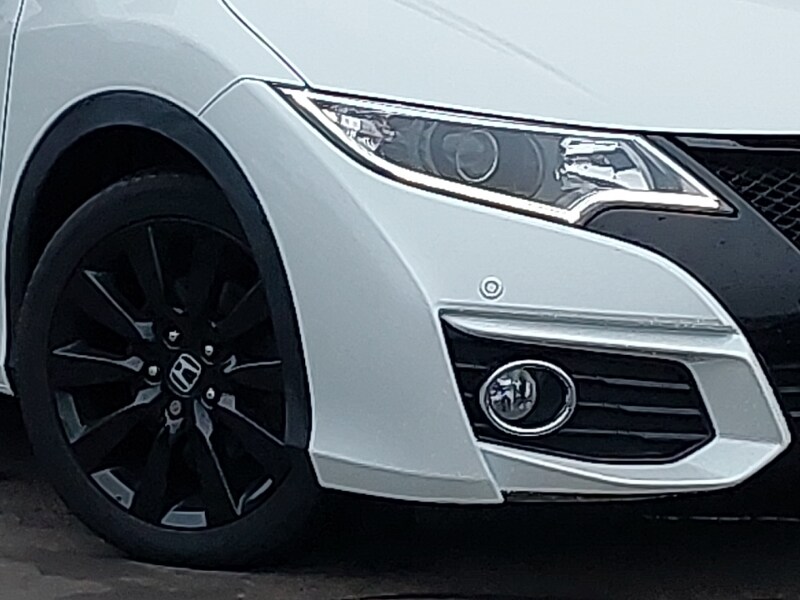 Used Honda Civic 2016 for sale - 76602329: Photo 9