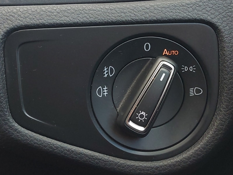 Used Volkswagen Golf 2019 for sale - 76695923: Photo 17