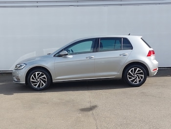 Used Volkswagen Golf 2019 for sale - 76695923: Photo
