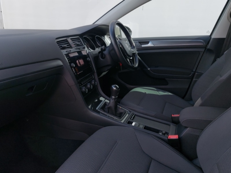 Used Volkswagen Golf 2019 for sale - 76695923: Photo 5