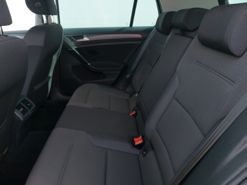 Used Volkswagen Golf 2019 for sale - 76695923: Photo 6