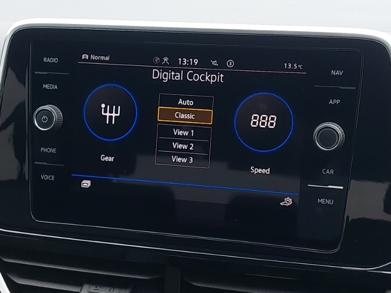 Used Volkswagen T-Roc 2024 for sale - 76317624: Photo 18